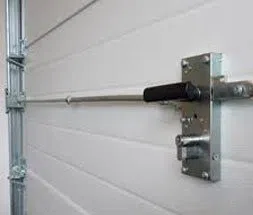 Henrico Local Locksmith Henrico, VA 804-608-5330 - 17a-Garage-Door-Locks